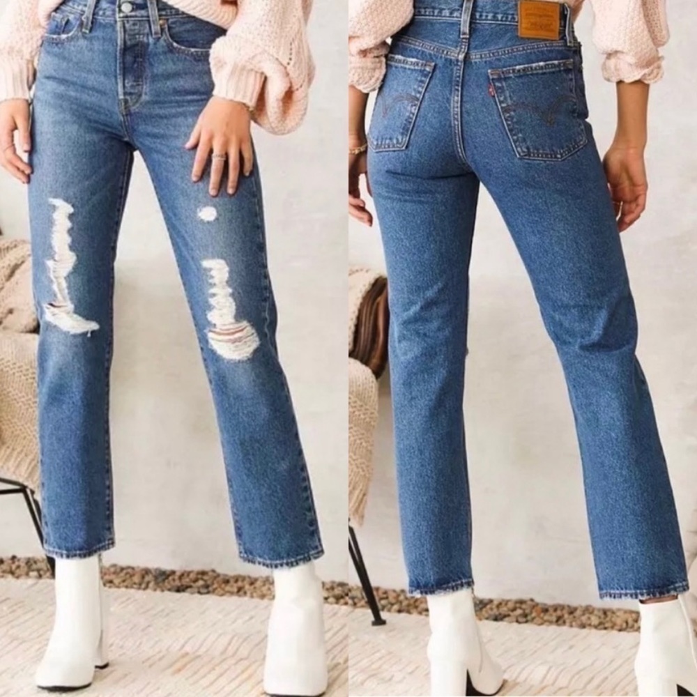 NWT Levi’s Wedgie Straight Ripped High Rise Jean in Oxnard Drive